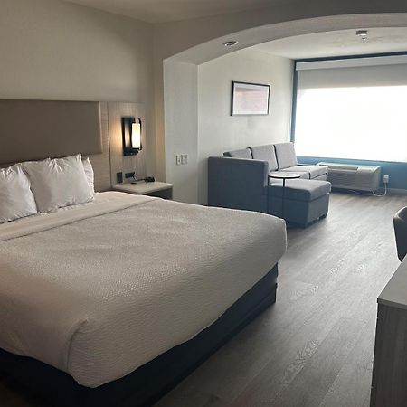La Quinta Inn & Suites By Wyndham Albuquerque Midtown Экстерьер фото