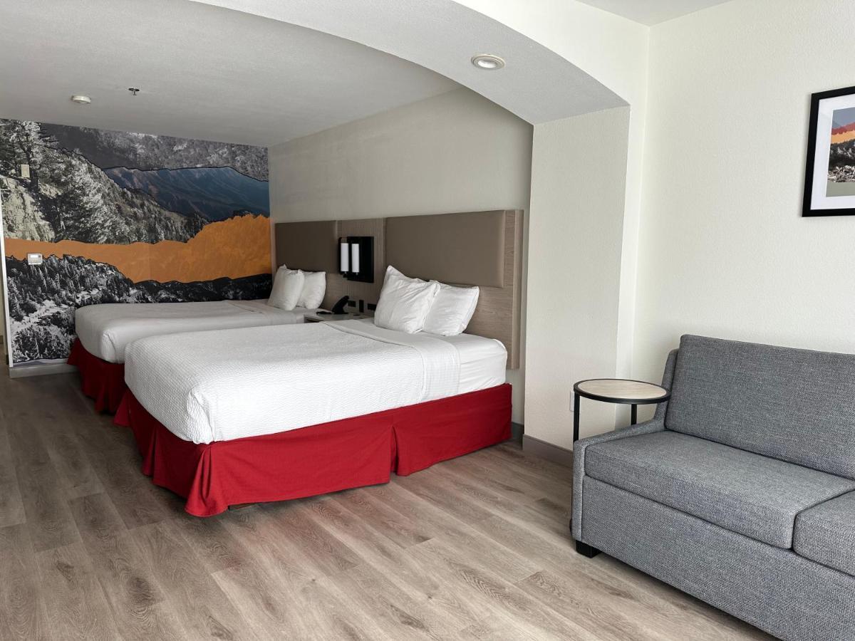 La Quinta Inn & Suites By Wyndham Albuquerque Midtown Экстерьер фото