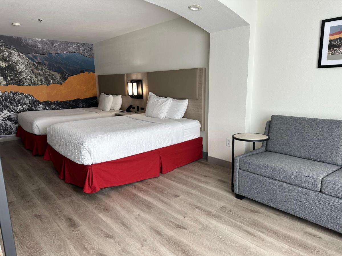 La Quinta Inn & Suites By Wyndham Albuquerque Midtown Экстерьер фото