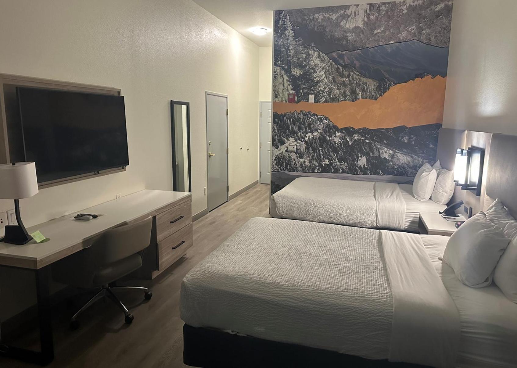 La Quinta Inn & Suites By Wyndham Albuquerque Midtown Экстерьер фото