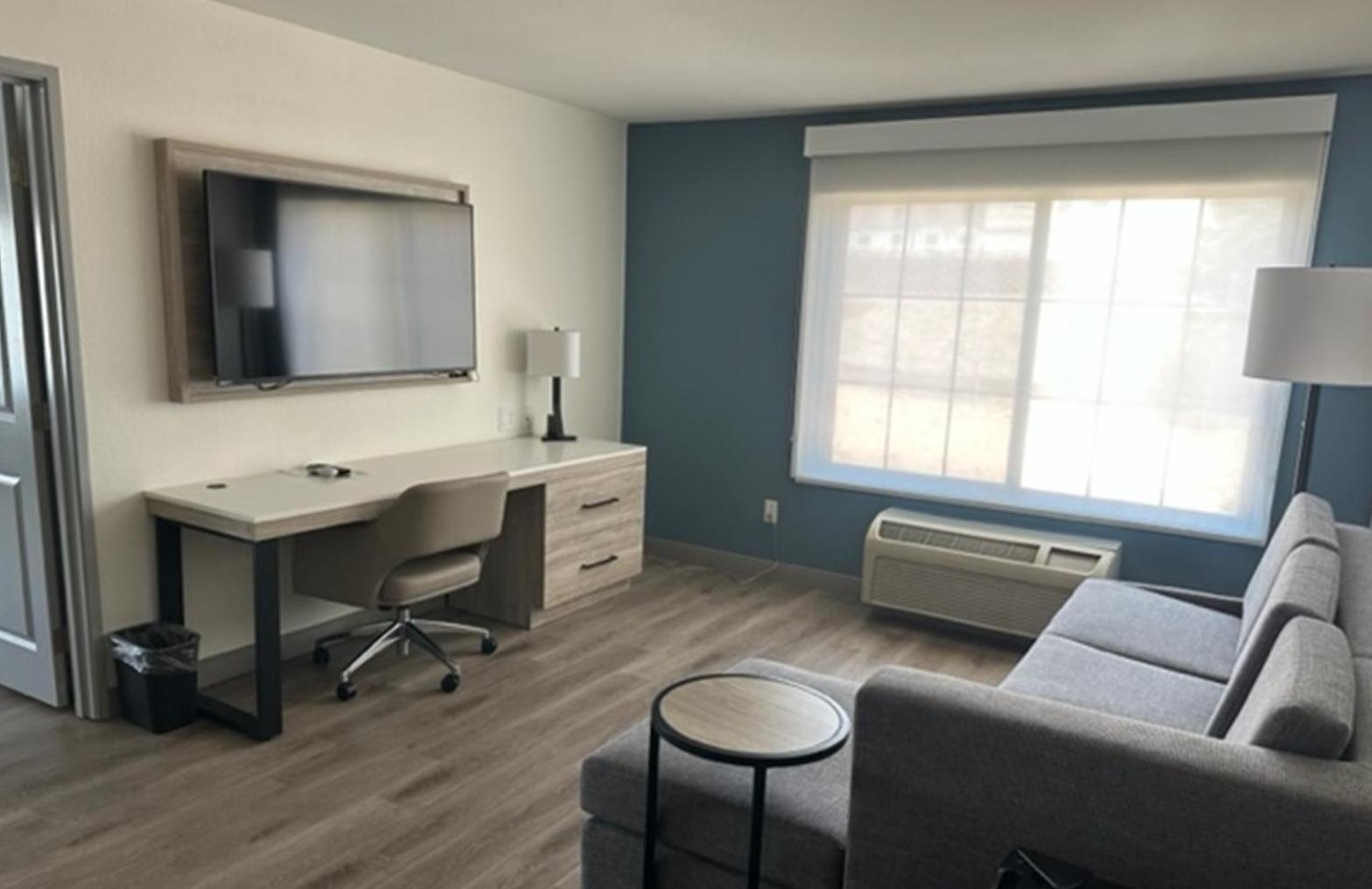 La Quinta Inn & Suites By Wyndham Albuquerque Midtown Экстерьер фото