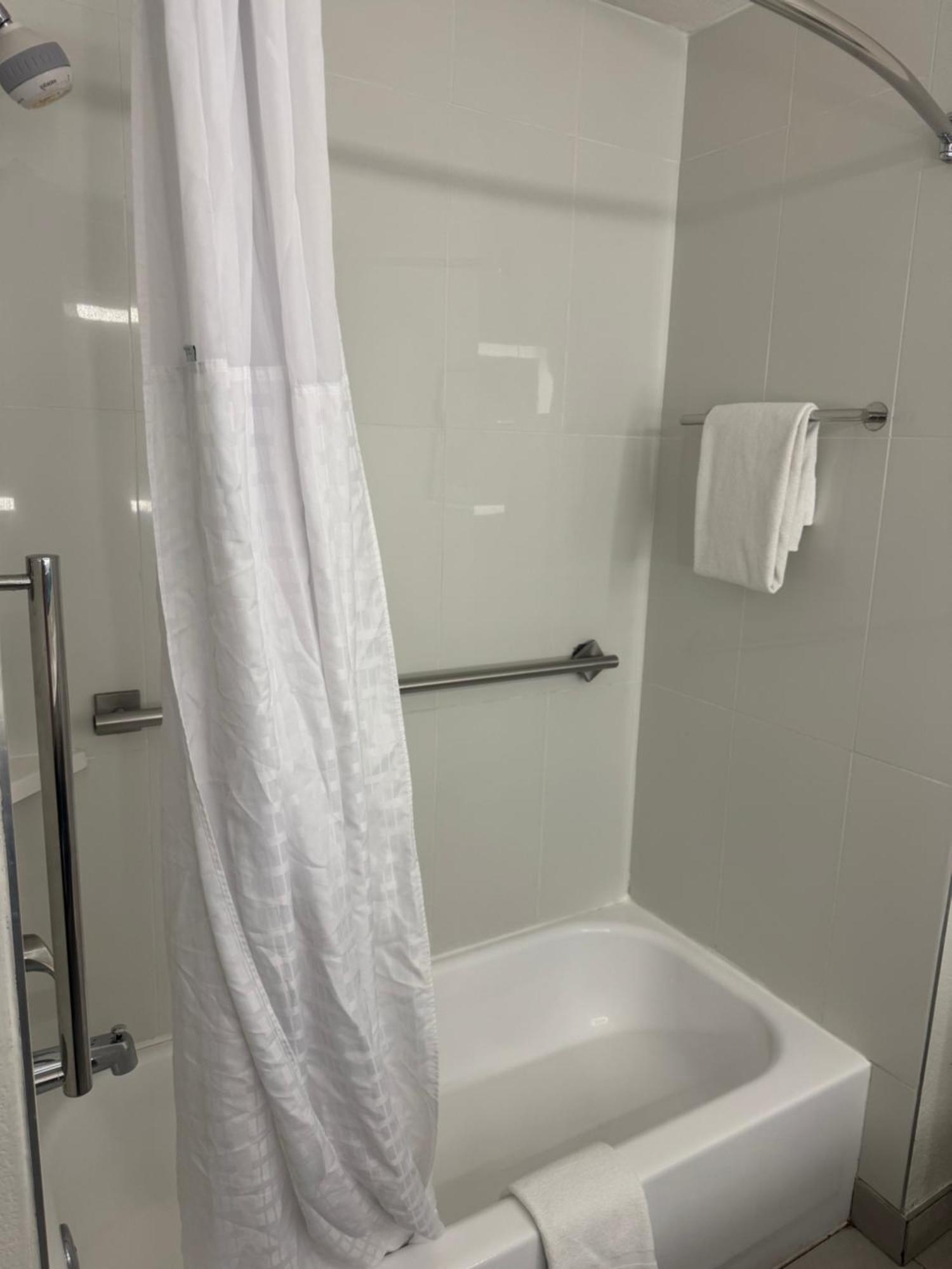 La Quinta Inn & Suites By Wyndham Albuquerque Midtown Экстерьер фото